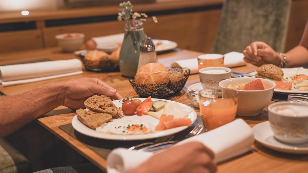 Hotel Gut Brandlhof Saalfelden Eksteriør billede
